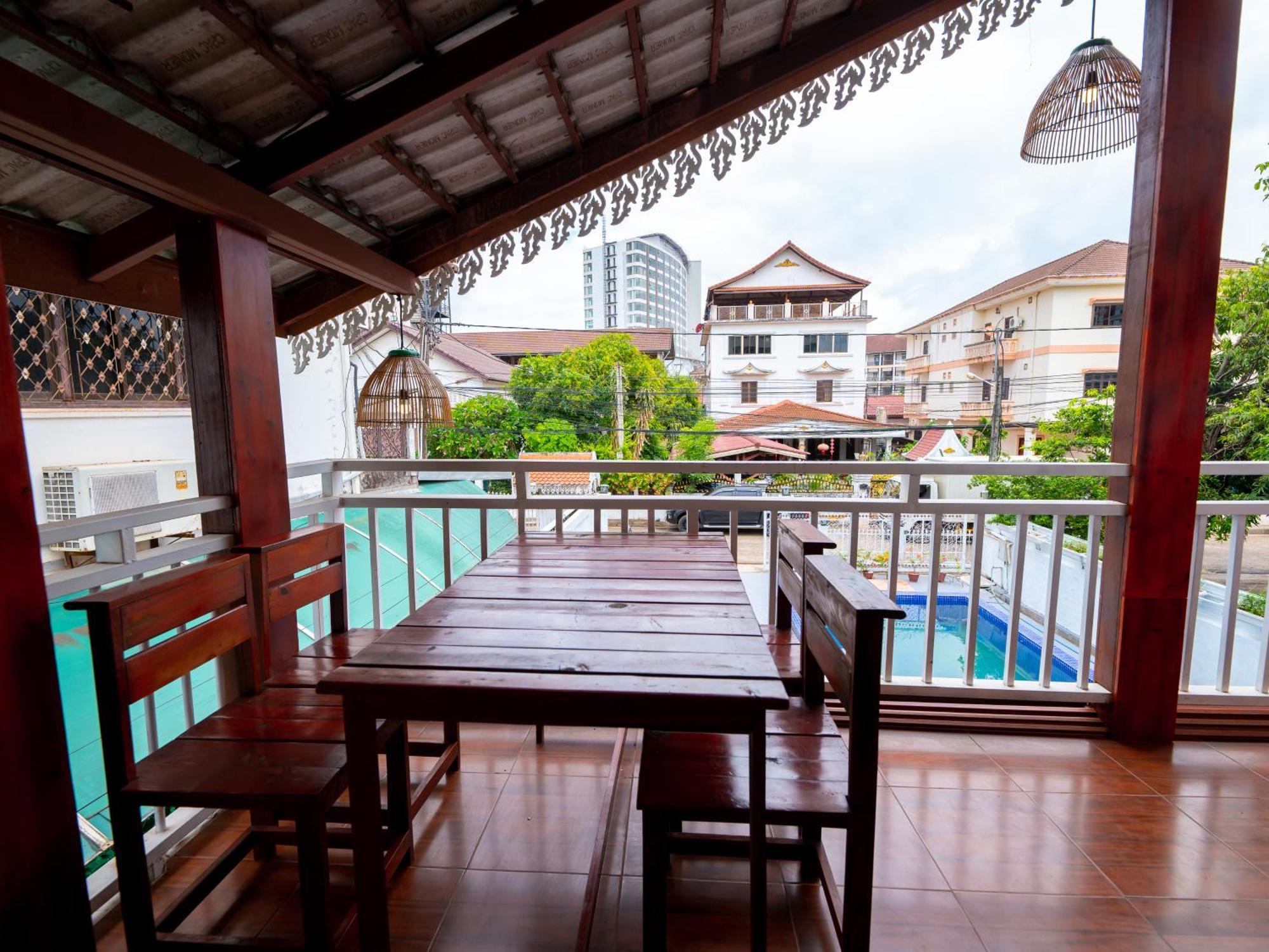 Vientiane Ruby Villa Hotel Luaran gambar